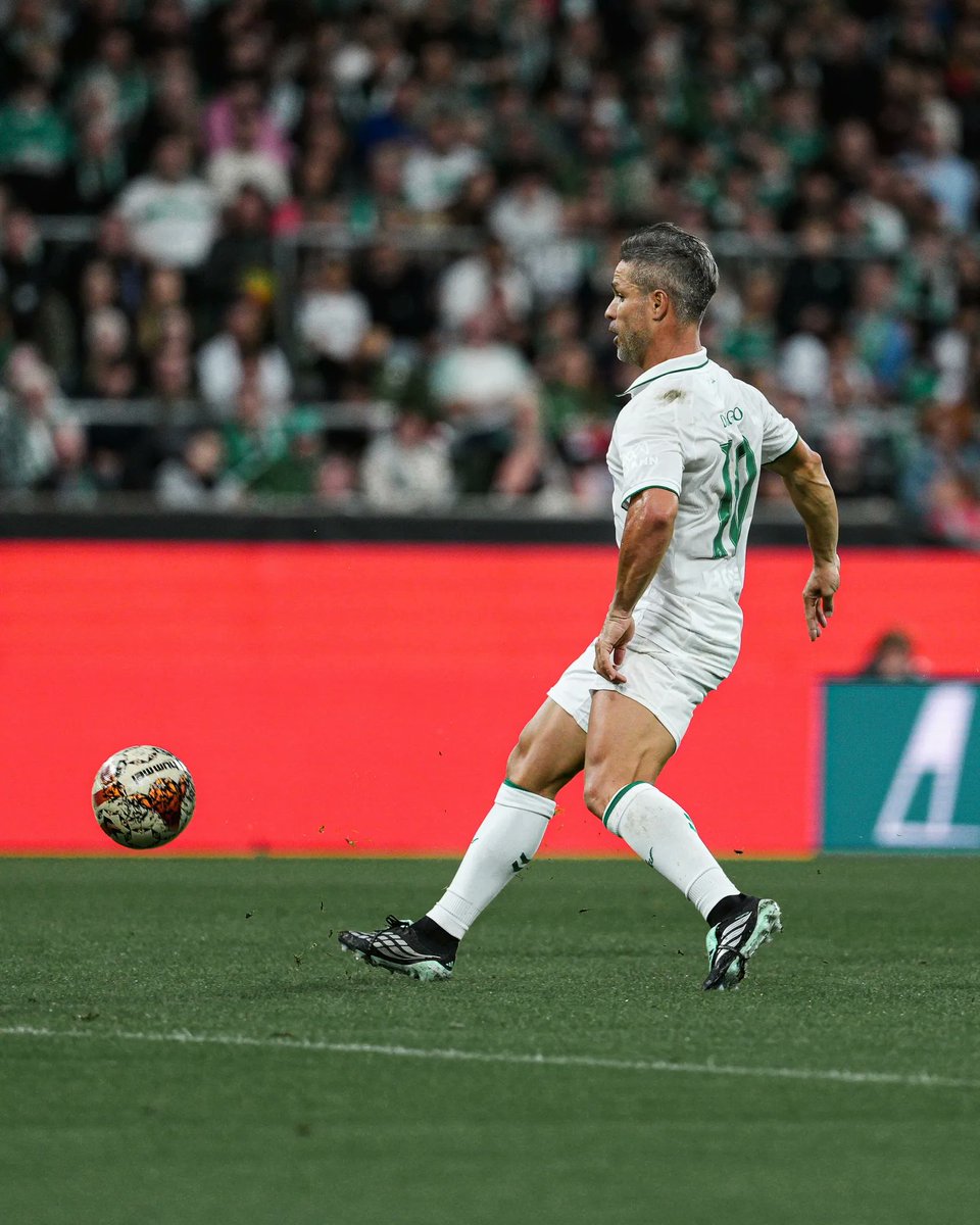 WerderUpdates's tweet photo. ⏰ 46. Min.: 

Weiter geht's im Weserstadion. Bis auf #Diego und Kiki #Vander, der in der ersten Halbzeit eingewechselt wurde, steht eine frische Truppe auf dem Rasen.

Zum Live-Ticker 👉 https://t.co/uxVq4Pgj60

⚽ 2:2 #SVWRMA | #Werder https://t.co/k8VzdJNyJB