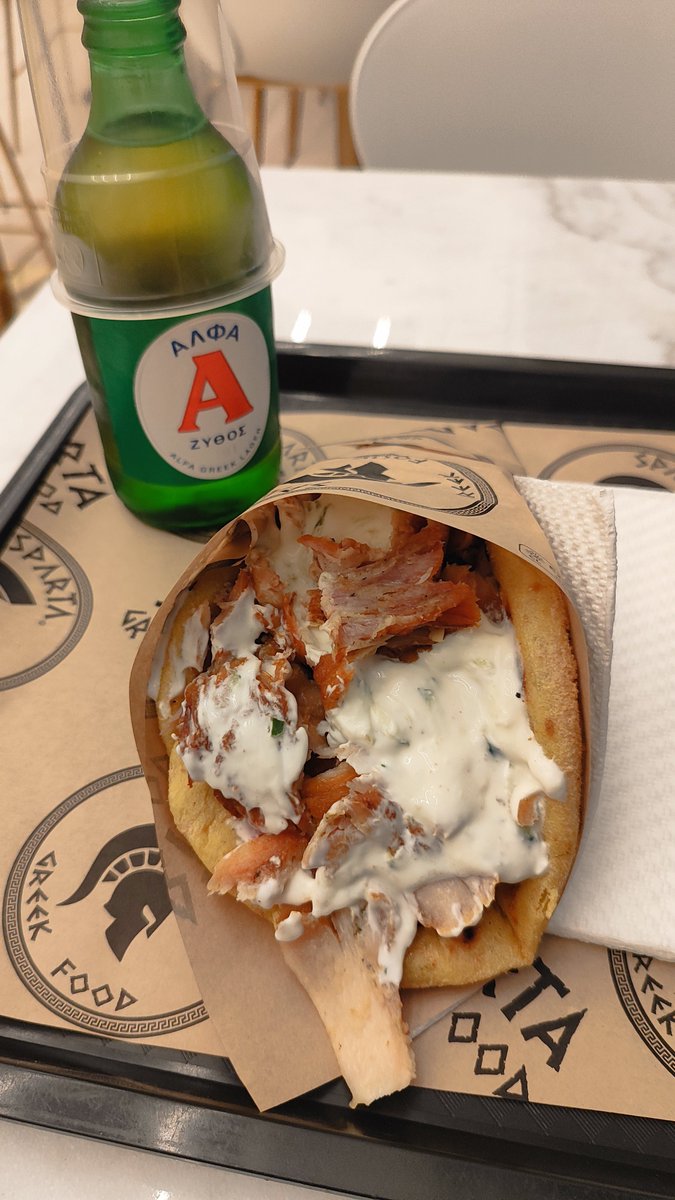 gfmurta's tweet photo. Cena greco #sabatosera #Sparta #pita https://t.co/N7XIba6ZhZ
