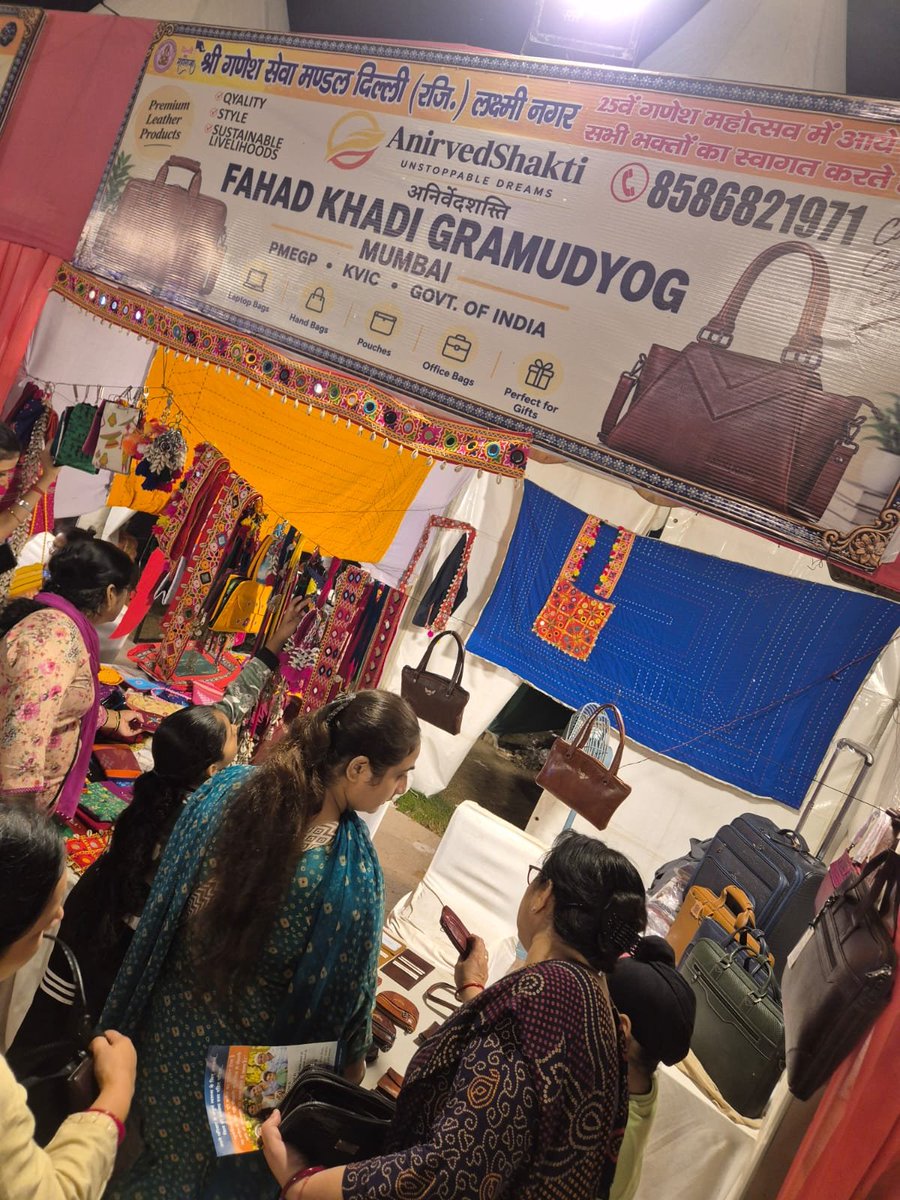 vimshine's tweet photo. दिल्ली, दिल से धन्यवाद! 

गणेश सेवा मंडल (रजि.), DDA मिनी क्रिकेट ग्राउंड, बैंक एन्क्लेव, लक्ष्मी नगर में ��निर्वेदशक्ति फाउंडेशन के,महाराष्ट्र स्टॉल को मिले शानदार प्यार और समर्थन के लिए आभार।

उकडीचे मोदक, पुरणपोली, मूंग वड़े, दही धपाटे से लेकर खूबसूरत बंजारा आर्ट और असली खादी लेदर बैग्स तक आपने महाराष्ट्र के स्वाद और हुनर, दोनों को अपनाया। 

आपकी हर खरीद ने महिला उद्यमियों और छोटे उत्पादकों का हौसला बढ़ाया।

धन्यवाद दिल्ली… फिर मिलेंगे! 

Thank you, Delhi! 
What a wonderful response to our Maharashtra stall at Ganesh Sewa Mandal (Registered), DDA Mini Cricket Ground, Bank Enclave, Laxmi Nagar!
From Ukadiche Modak, Puran Poli, Moong Wade & Dahi Dhapate to colourful Banjara art and genuine Khadi leather bags, Delhi welcomed the flavours and craftsmanship of Maharashtra with open arms.
Every purchase supported our women entrepreneurs and small producers. 🌺
Thank you Delhi till we meet again...
#AnirvedShakti #WomenEntrepreneurs #MaharashtraInDelhi #SupportSHGs