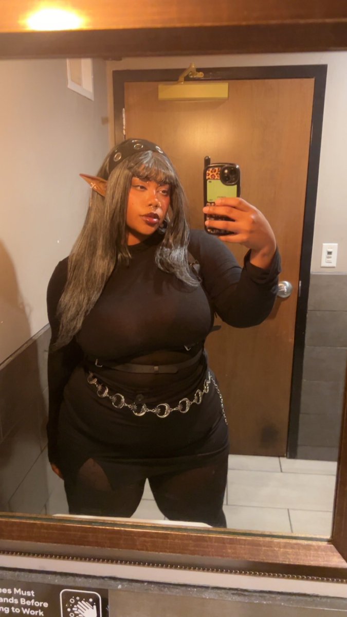 softlyvenus_'s tweet photo. Everyday I’m blown at the fact that I’m single 🤨🤨🤨 

Single and NOT being spoiled, when I’m sexy, creative, artistic, funny and nerdy.

The dating prospects in my area is ass. https://t.co/Kd6YGd6ggL