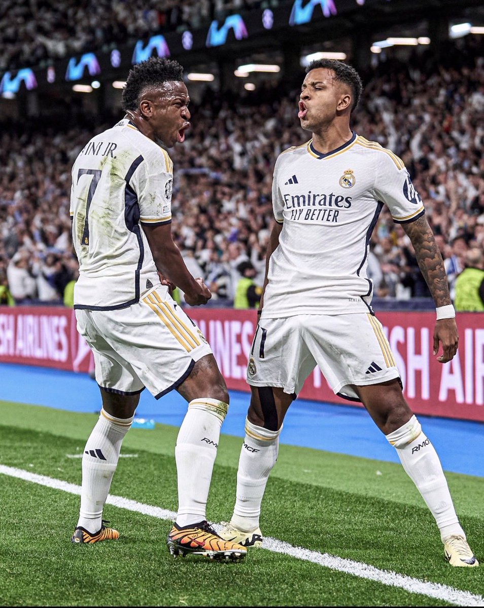 G85Ron's tweet photo. Les ganamos dos Champions al inventor del fútbol y al equipo más corrupto de la historia. #HalaMadrid https://t.co/fgfnlhCBq3