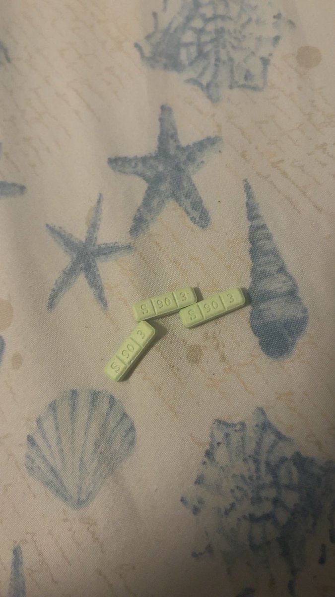 rodephantom's tweet photo. Trying out some of the new bars I got in. DM me if ur needing any I got plenty #drugtwt #xantwt #xanax https://t.co/YbDYojL0jz