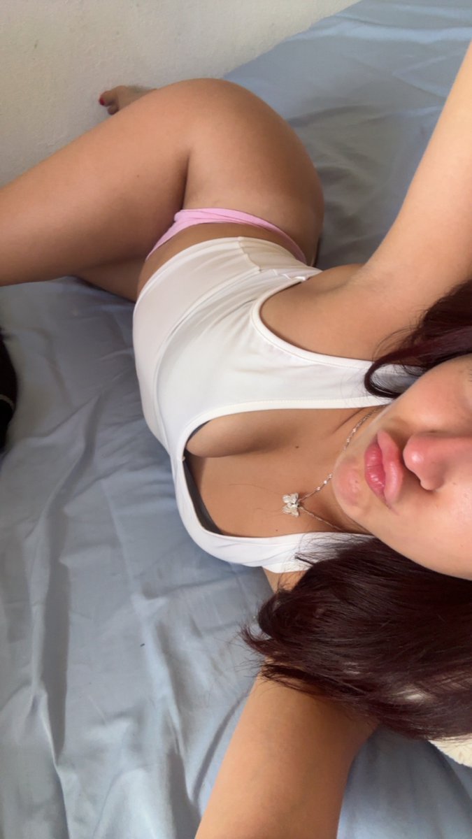 _mariakvv's tweet photo. miss me? https://t.co/1YY3RTV6ll
