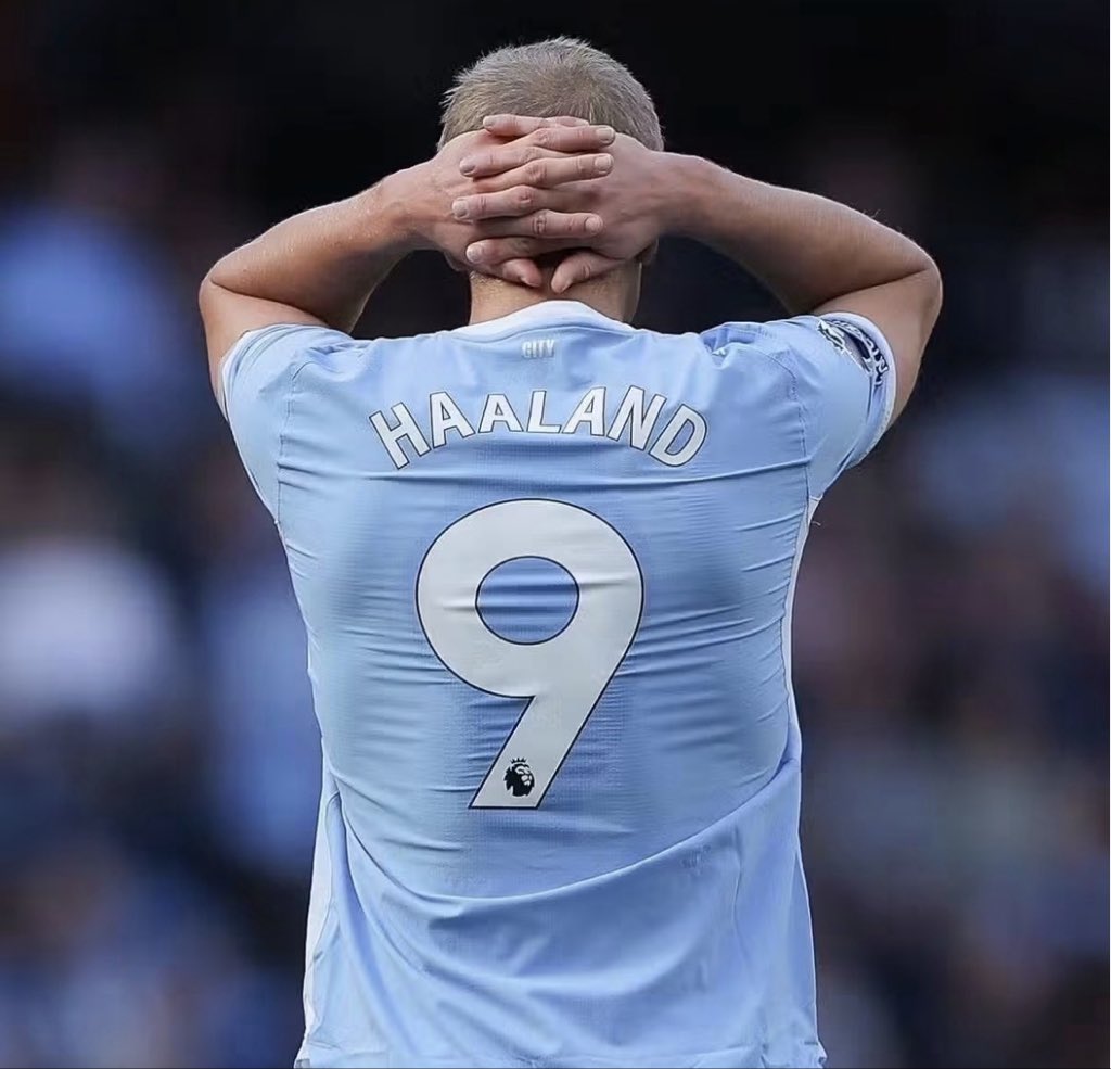 PL__OOC's tweet photo. 🚨 Manchester City fans, let’s have a discussion.

If the verdict has been delivered and the punishment is:

1. Relegation
2. 20 Points deduction
3. 2-year transfer ban
4. £2 billion fine

Which would you prefer? https://t.co/4k4Jf3YCwo