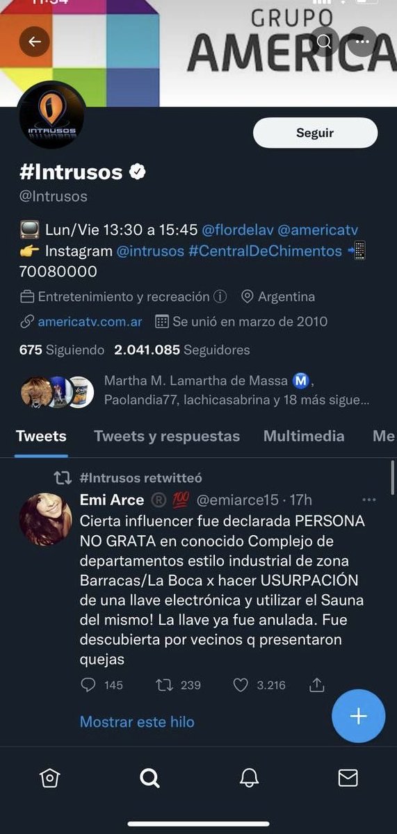 cande_out's tweet photo. De la época de Emi tengo estos bellos
recuerdos:
A) Cuando la retwittearon de Intrusos
B) Cuando todas nos pusimos su foto y user para salvar su perfil https://t.co/XdljhX20rc