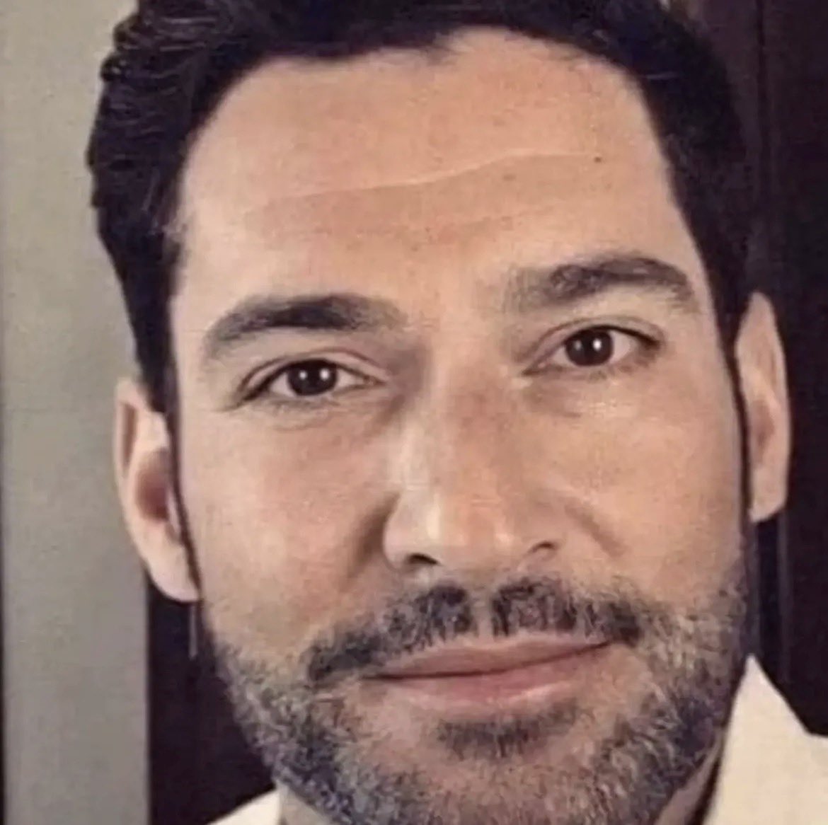 C_Kitten85's tweet photo. He just hasn’t beautiful eyes, is eyes are like magnets. Once you looked at them it’s pretty hard to look away again… I could drown in those warm, deep, dark brown eyes!🤎👀❤️🔥🫠😈🖤🔥🥵😍❤️ #TomEllis #Lucifer #ColinGlass #cia https://t.co/0llIaO8mq9