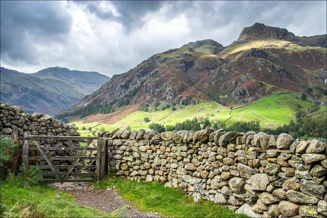 andrewswalks's tweet photo. Tempting lakeland gates https://t.co/0Rzv3551Ly