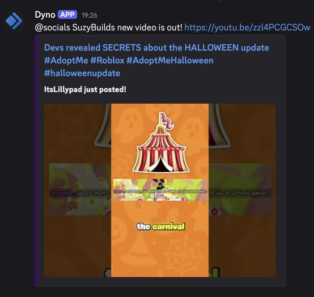 MelusineMara's tweet photo. oop suzybuilds rebranded.. and so many people are subbed to her probably not even knowing it's that flop.. https://t.co/r5oBkgwStq