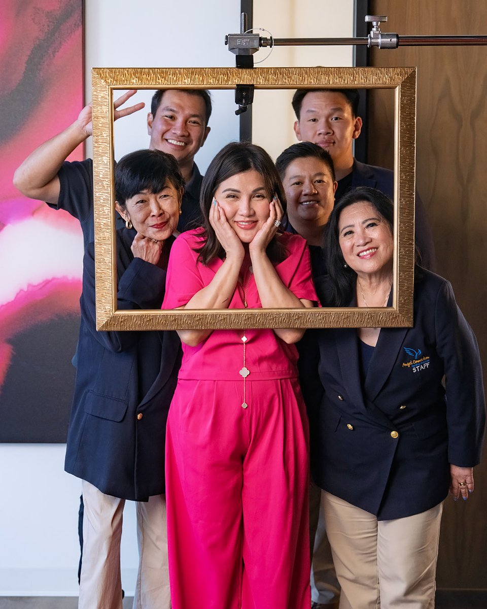Angel_ACNS's tweet photo. Just a few of our favorite faces. 💙 Consider this your reminder to meet the team behind Angel Connection. 👋

#AngelConnection #MeetTheStaff #BehindTheScenes https://t.co/15NeCDuZ3E