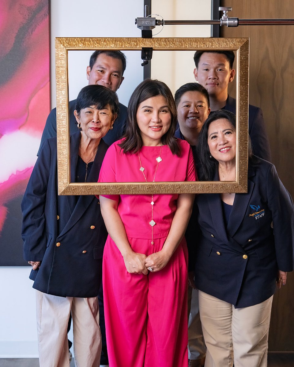 Angel_ACNS's tweet photo. Just a few of our favorite faces. 💙 Consider this your reminder to meet the team behind Angel Connection. 👋

#AngelConnection #MeetTheStaff #BehindTheScenes https://t.co/15NeCDuZ3E