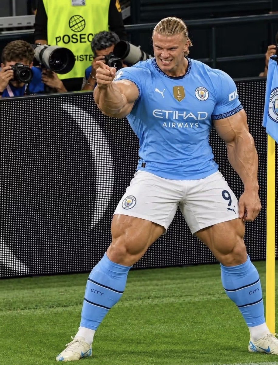 ErlingNoContext's tweet photo. “Nobody can break the Lionel Messi 91 goal a calendar year record”

Championship Erling Haaland: https://t.co/vV2CxlpJp3