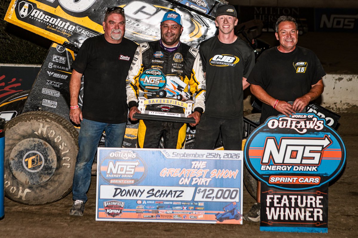 andrewsprod's tweet photo. 🏆 Another trip to Victory Lane!

Congratulations to Donny Schatz and CJB Motorsports on picking up the win! A strong night for the entire team and another victory backed by Andrews Products. 🏁💪 #AP #QuickChangeGears https://t.co/R8j5Tj5suu
