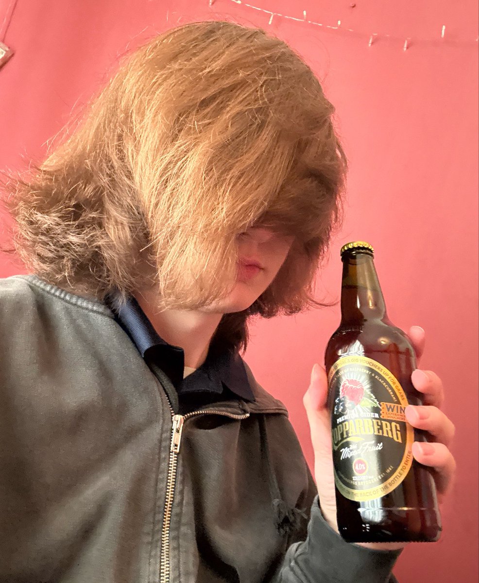 IzzyIslander's tweet photo. Ya girl is going to have a few ciders tonight… definitely needed after that shift, cheers 🍻 https://t.co/3cCjR1CN9n