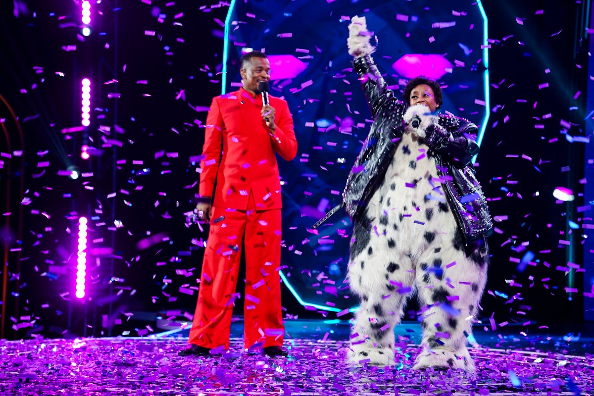 TVwithThinus's tweet photo. 𝗨𝗻𝗺𝗮𝘀𝗸𝗲𝗱. Choreographer Bontle Modiselle Wins Season 3 of The Masked Singer SA @MaskedSingerZA with Songs and a Dance as Spotty the Dog:
https://t.co/tDYynXtTtY https://t.co/jbSms4sU7K
