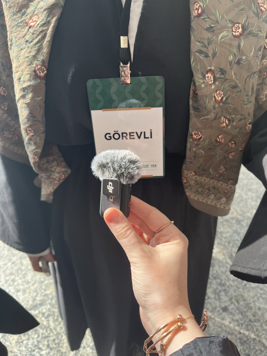 aiseymisim's tweet photo. -hacıosman metrosu bugün beni yutuyordu
- art nail mi demek istediniz hocam
-umre gribi için laborant merveden özel çay 
-hocam merhabalar birkaç soru sorabilir miyim 

kapanış https://t.co/RDSQFpSXAF