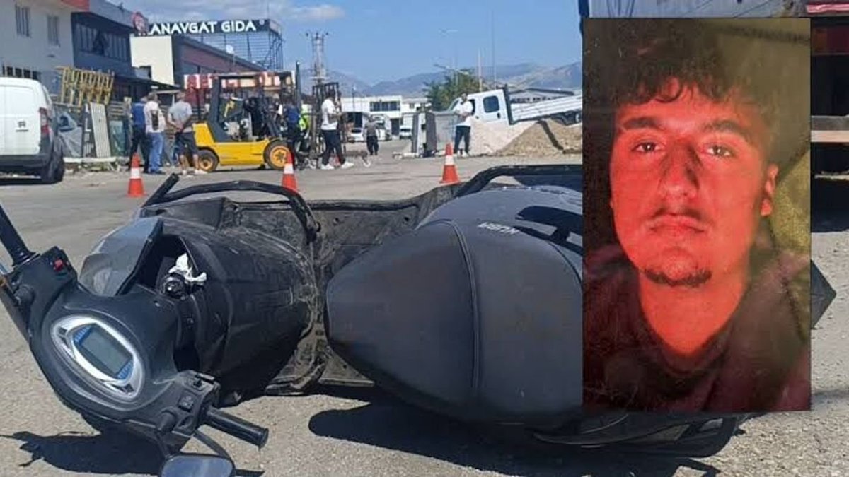 motokuryeadalet's tweet photo. Yiğit Söyler, 17 yaşında bir moto kuryeydi. MESEM öğrencisiydi.

Stajına başlamadan para biriktirmek için moto kurye olarak çalışmaya başlamıştı.

İlk iş gününde, Antalya Manavgat Sanayi Sitesi’nde hayatını kaybetti.

#MotoKuryelereAdalet
#MESEMÖldürür
#ÇocukİşçiliğiİleMücadeleye https://t.co/9He36N1NWo