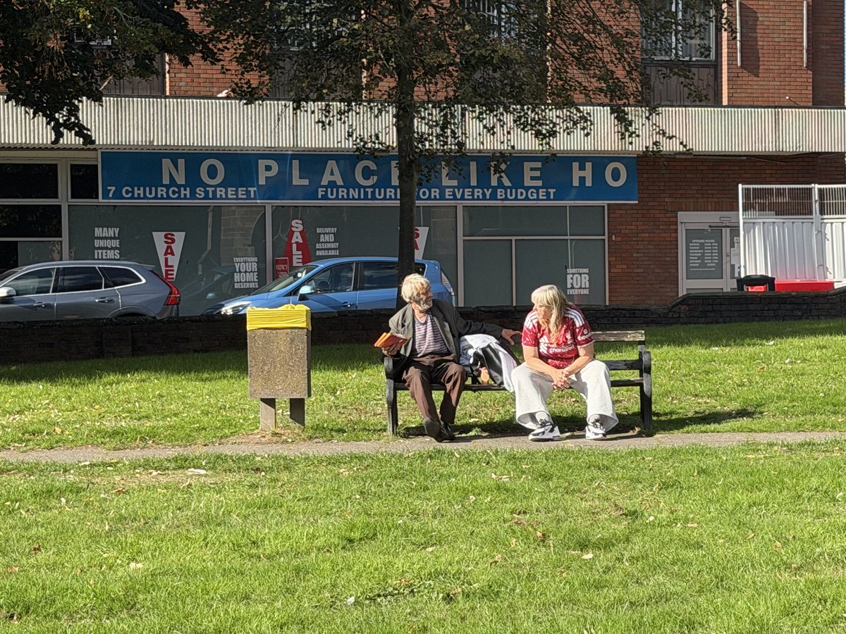 MandyFlyMe71's tweet photo. Blimey! I seldom frequent here, hey? Saw this view today (was at a friend’s wedding) and wanted to share… #Cannock #Ho #noplacelikehome https://t.co/yQfMVwu8F4