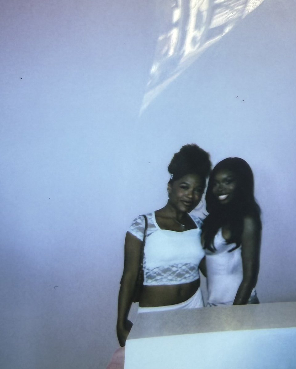 jbvancarthen's tweet photo. I’ve officially met my doll🥹 I’m so happy!! I love you forever olandria #OlandriaxMedicube 
#MedicubeWellnessClubx2 https://t.co/OdqpJCqiTs