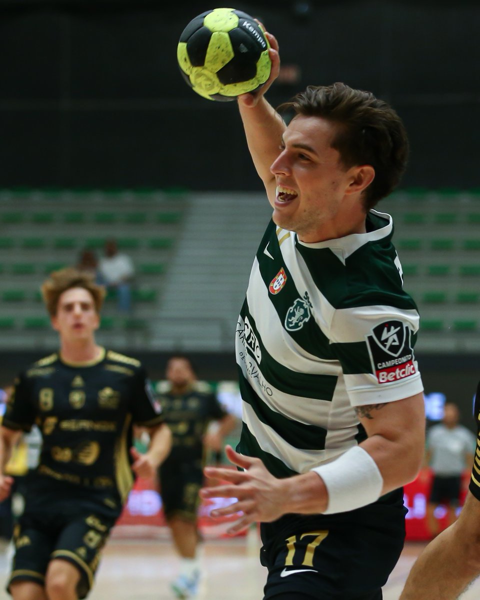 SCPModalidades's tweet photo. #AndebolSCP | ⏯️ Recomeça o jogo no Pavilhão João Rocha ⚔️
20-9 // #SCPADC https://t.co/WLcnvmTqII