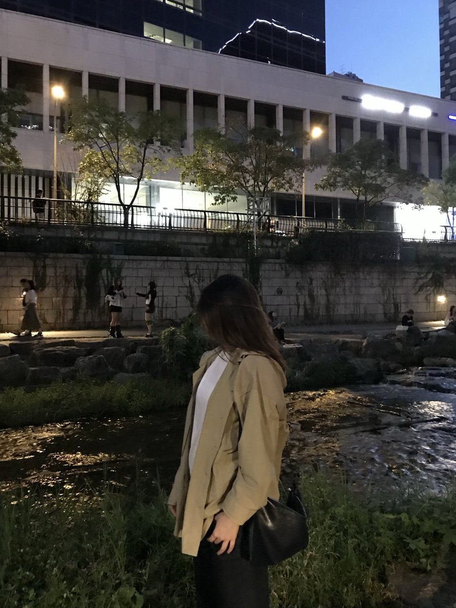 izzrrray's tweet photo. 완전 ”청계천한” 청계천 https://t.co/iLasWyiWRQ