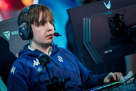 LeagueOfSeals's tweet photo. The german super team starts off strong! 

Huge performance from BIG Irrelevant 🇩🇪 on Rumble 🔥
3/3/9 KDA
30% of his WHOLE team's damage! https://t.co/N2PUkA9qbx