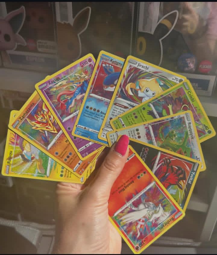 David__Pulls's tweet photo. Random giveaway 🔥🔥🔥

I’m picking 1 random person to receive some Pokémon cards from this stack 

No complicated rules ,Like
Comment your favorite Pokémon
Repost

Winner picked completely at random. Good luck 🍀

Who’s taking these home? https://t.co/L5vioPNJbh