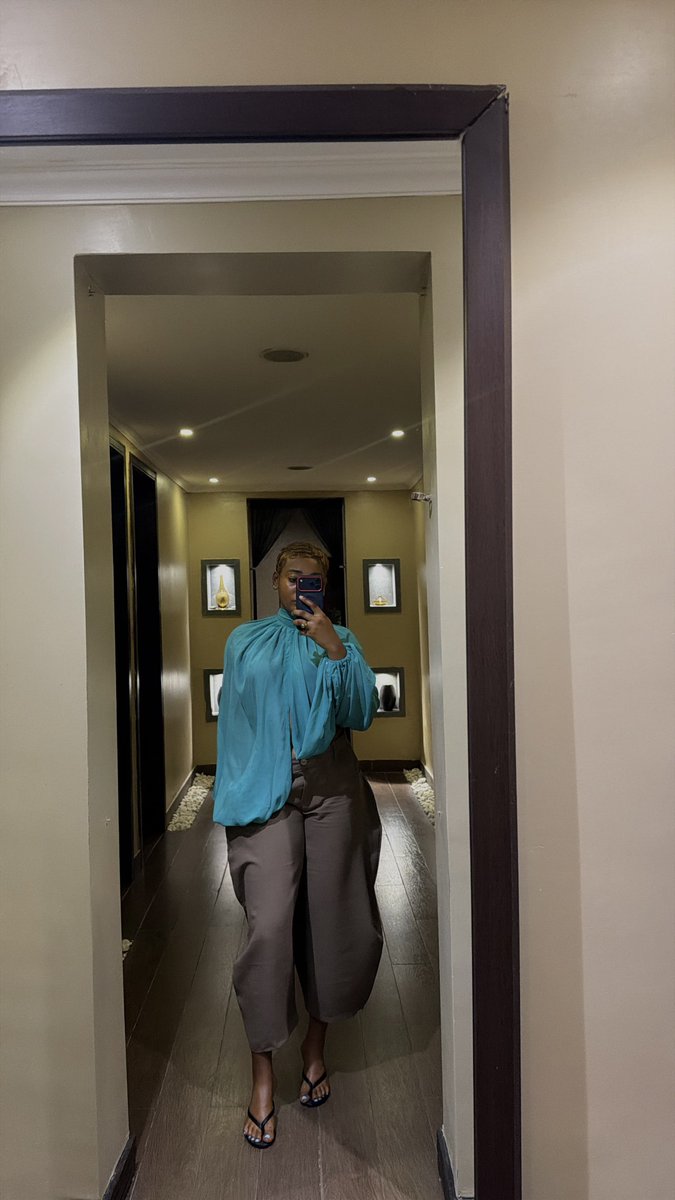 eziinneee's tweet photo. out n aboutttt. https://t.co/piRVscQYNL