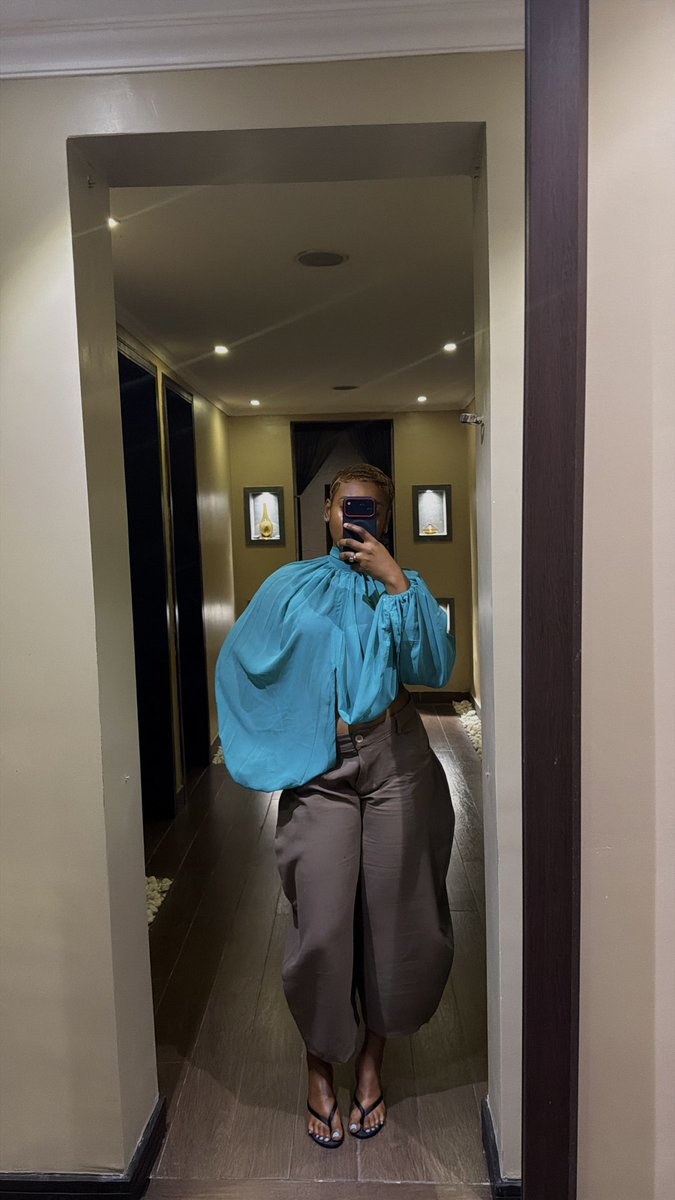 eziinneee's tweet photo. out n aboutttt. https://t.co/piRVscQYNL