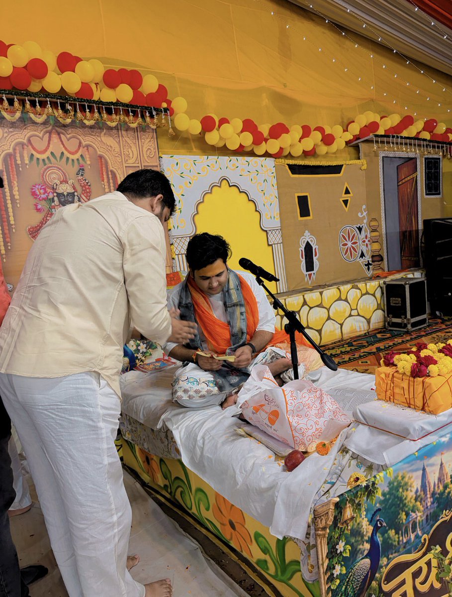 8098Sandyyadav's tweet photo. आज राजनगर एक्सटेंशन में आयोजित श्रीमद् भागवत कथा में जाने का परम सौभाग्य प्राप्त हुआ। सभी पर ठाकुर जी की कृपा बनी रहे। राधे-राधे | https://t.co/qCGMHiAVsR