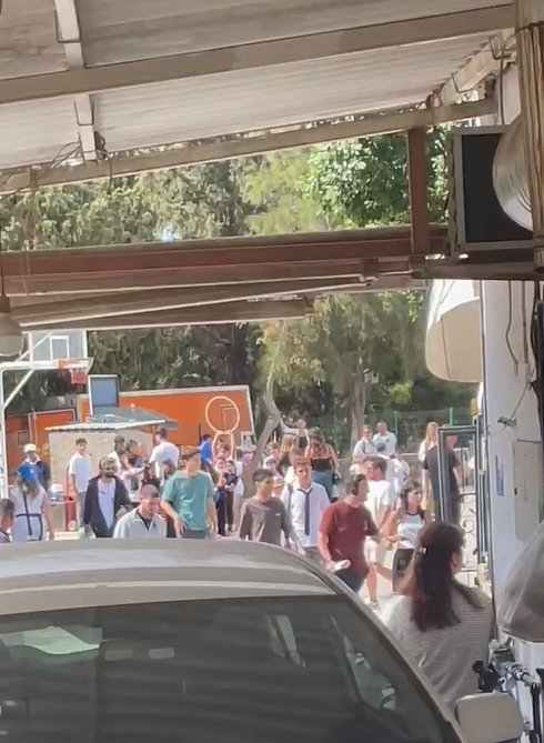 SilentStorm__7's tweet photo. Burda da çağan tek başına aslında bunları kimin paylaştığını öğrensek buluruz kimler olduğunu 
#arley #çağcer #daha17ㅤ https://t.co/BbbOqu1ndx