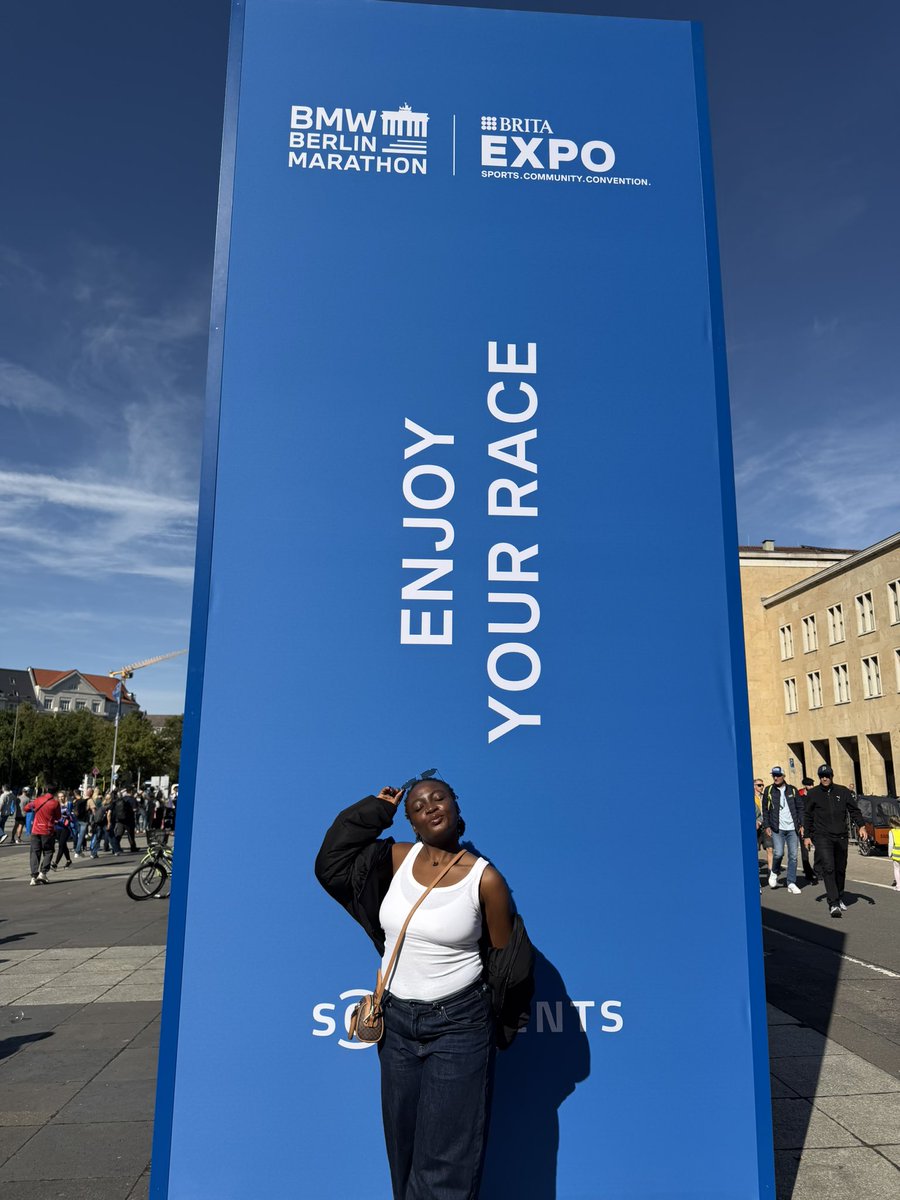 vee_symone's tweet photo. I’m running my first world Major marathon. See you tomorrow after 42.2km🤭 https://t.co/LJwZagoNdR