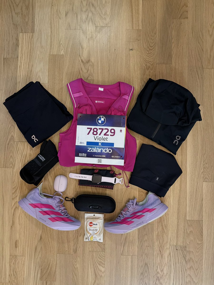 vee_symone's tweet photo. I’m running my first world Major marathon. See you tomorrow after 42.2km🤭 https://t.co/LJwZagoNdR