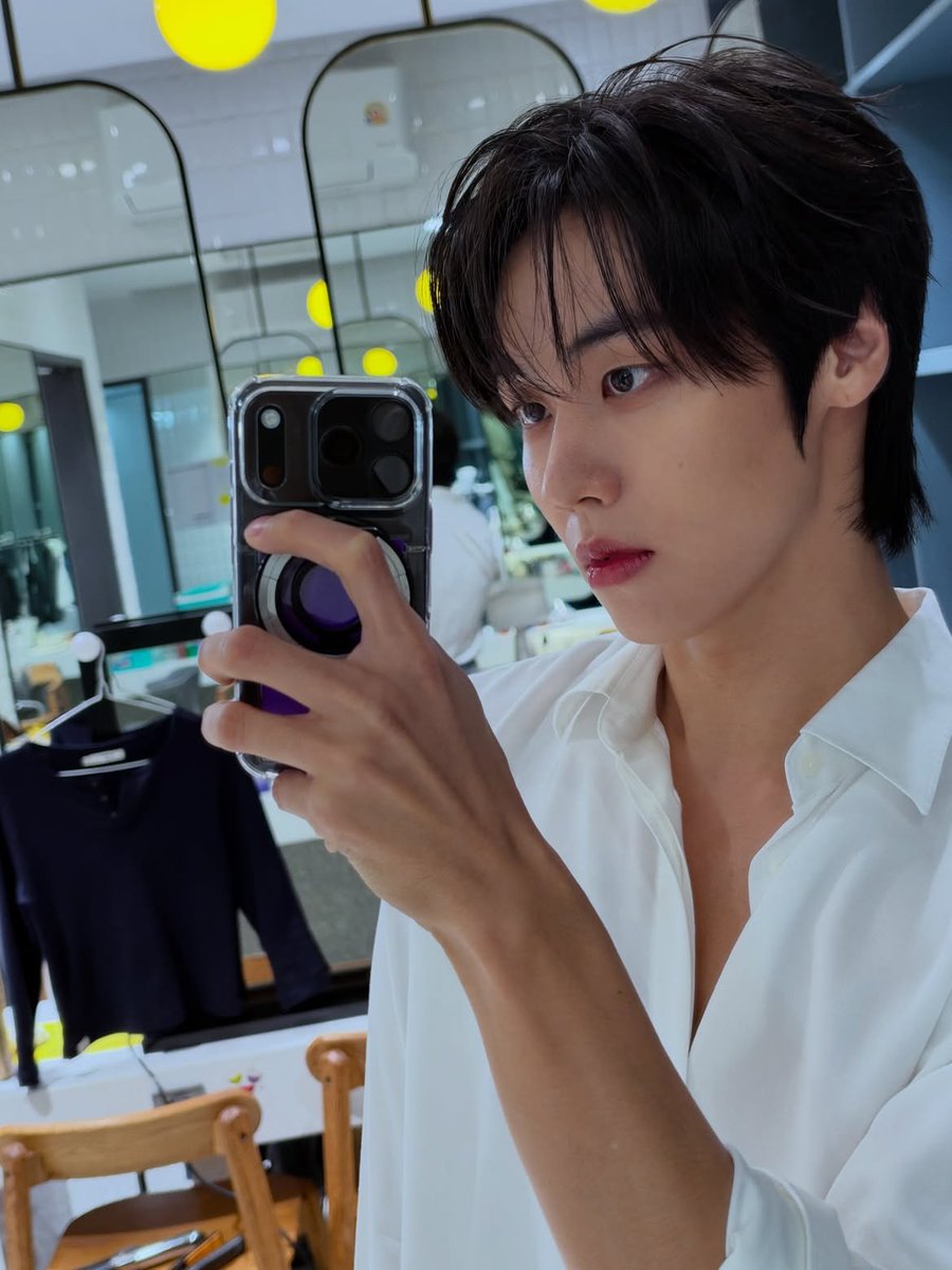 subtlety_sh's tweet photo. 드디어 왔어 ㅠㅠㅠㅠㅠㅠㅠㅠㅠㅠㅠ
아 화질 선명한거 미쳤어 ........ 블랙 너무잘어울려요진심으로 https://t.co/BHLCZeIhXs