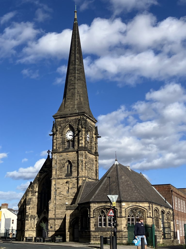 dweller12668's tweet photo. St Anne’s Church, Newcastle https://t.co/UMCf9DsRph