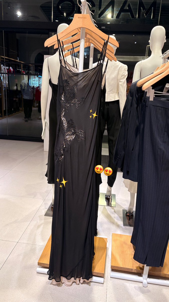 bufenarzoles's tweet photo. Can i just wear this kind of dress everyday 🥹 https://t.co/U5YxH9adFv