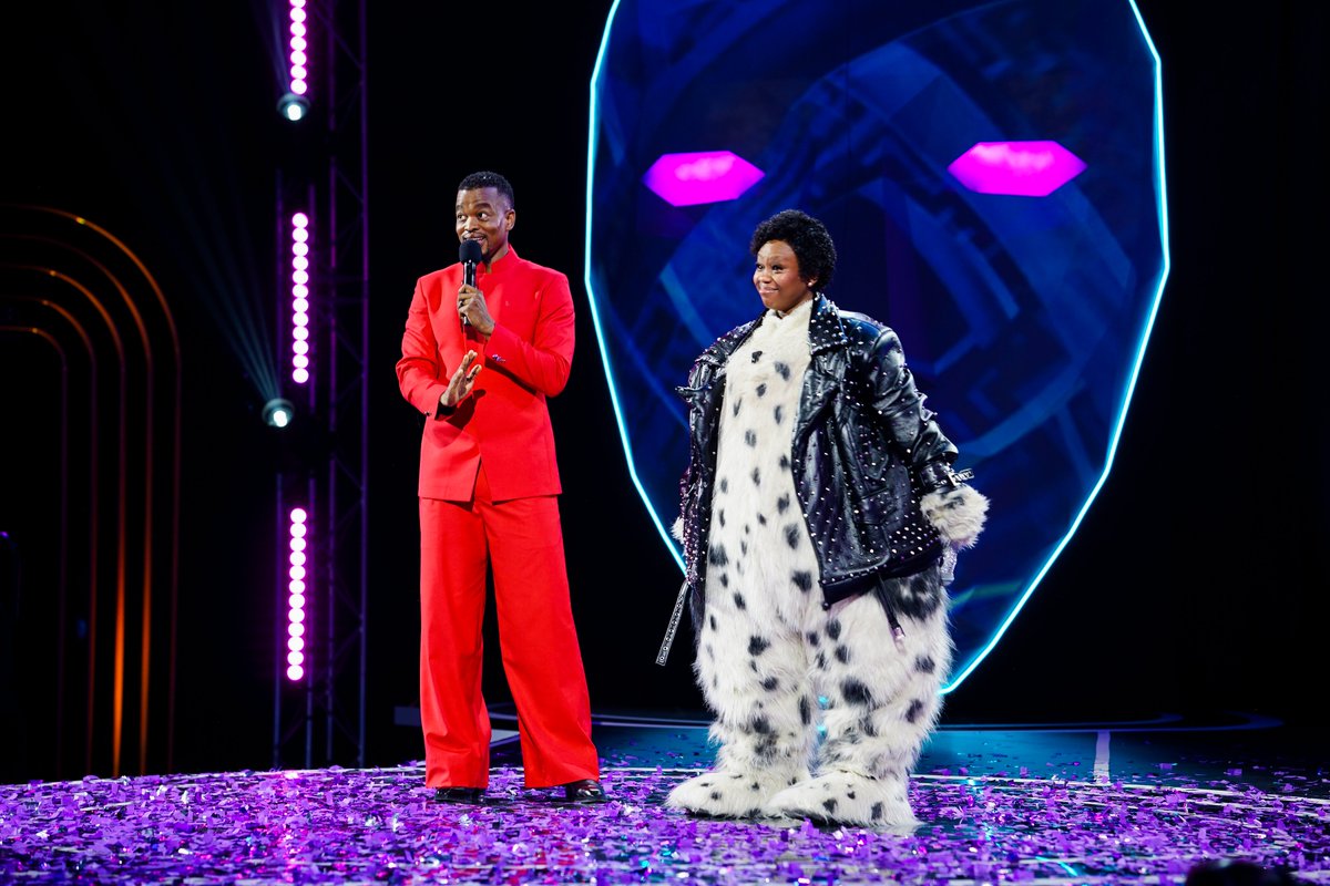 PhilMphela's tweet photo. SPOTTY wins #MaskedSingerSA 

Bontle Modiselle-Moloi was behind the mask. https://t.co/ZxaCaCIhjw