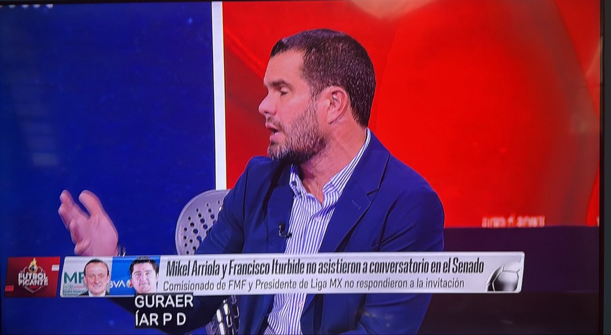 mikecm_80's tweet photo. Este comentarista que pedo, esta a favor de los que tienen secuestrado el futbol mexicano. https://t.co/PgiG6un4Mh