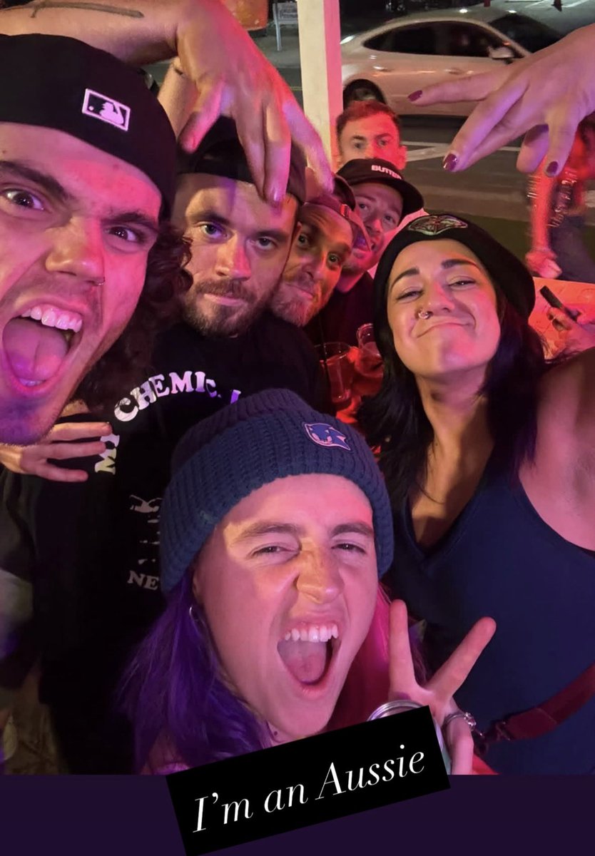 StoryCameToLife's tweet photo. I’m an honorary Australian! 😍❤️‍🔥 https://t.co/TkonOH0UXd