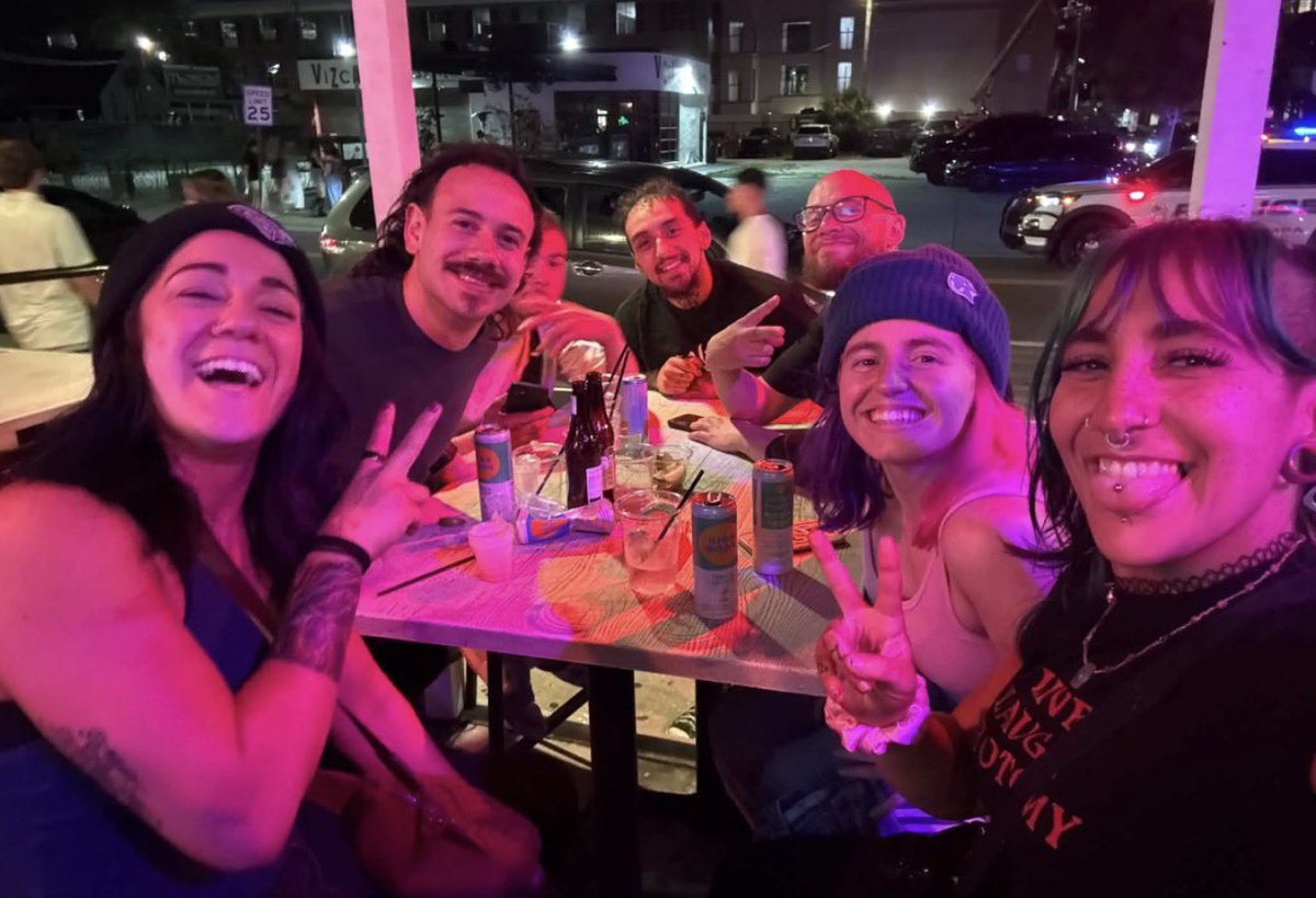 StoryCameToLife's tweet photo. I’m an honorary Australian! 😍❤️‍🔥 https://t.co/TkonOH0UXd