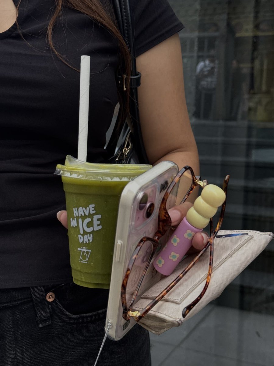 Eveboards's tweet photo. Girl grip https://t.co/WkaWlYFhoS