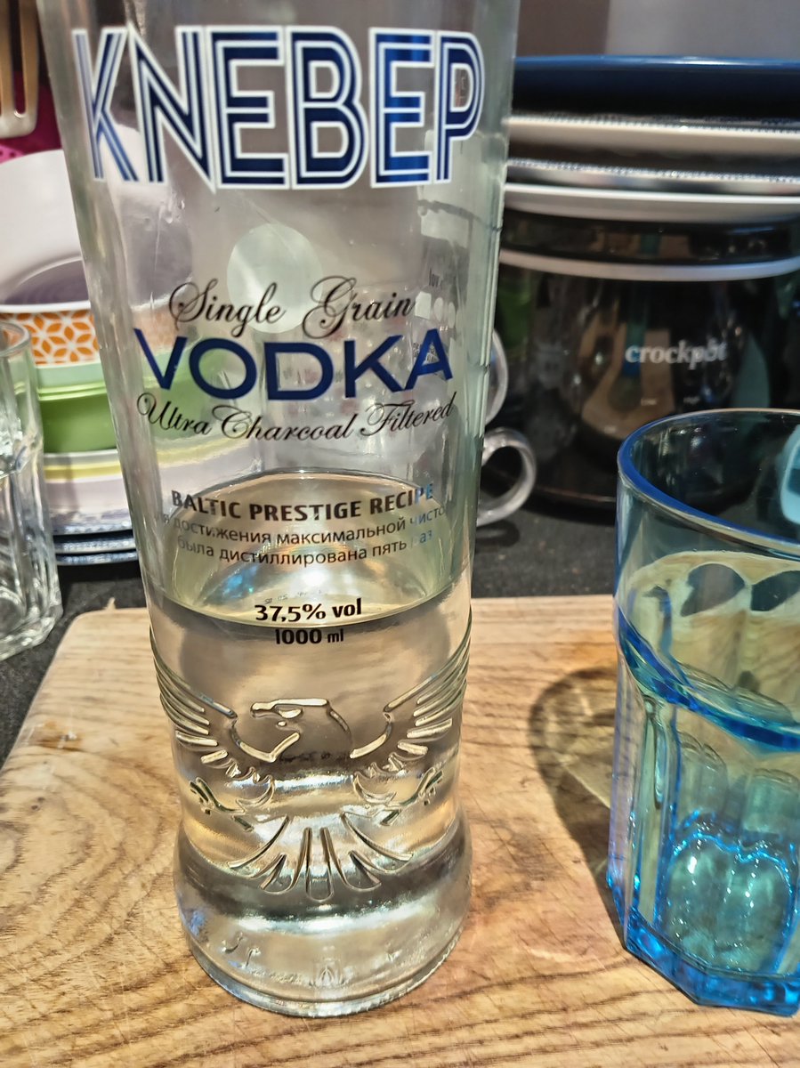 yorkydrew_1968's tweet photo. On it Katie England ready this voddy. Is lovely 6 euros a bottle from tenerife @whe14414528 https://t.co/ApS3I4W1Ge