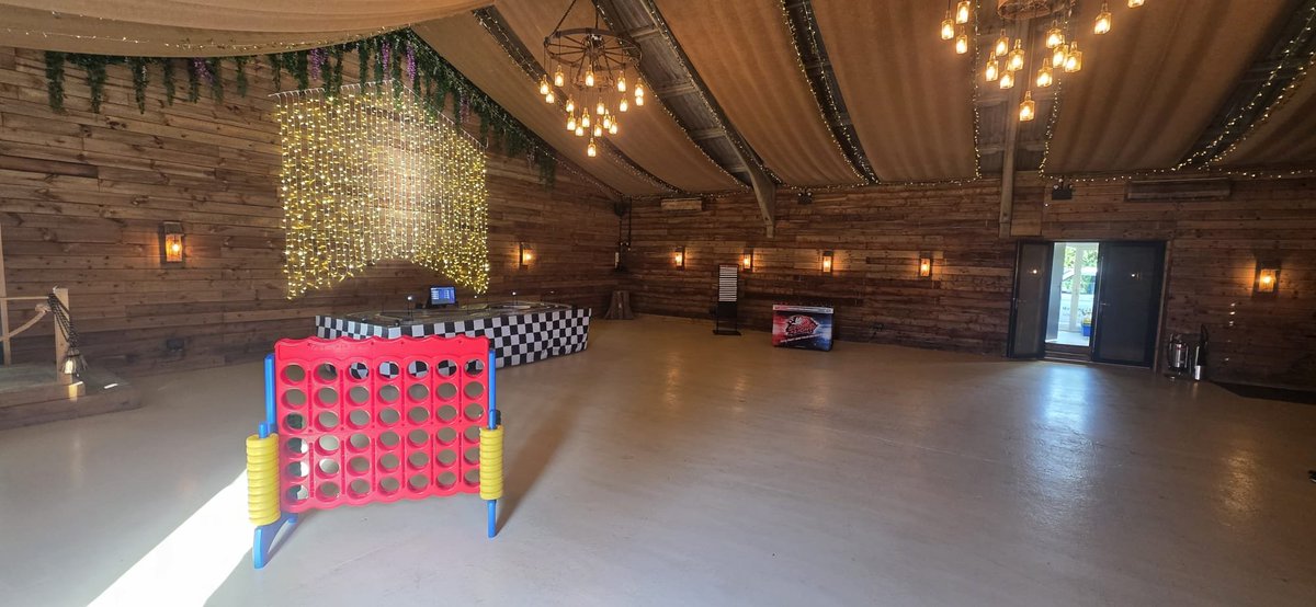 AltitudeEvents's tweet photo. What an amazing space at @SouthlandsBarn in #Sussex to use for #WeddingGames! Our #ScalextricHire and #ReactionTestGame are all set and ready for the Wedding Breakfast to finish!

#SussexWeddings https://t.co/aYhHV0PeDr