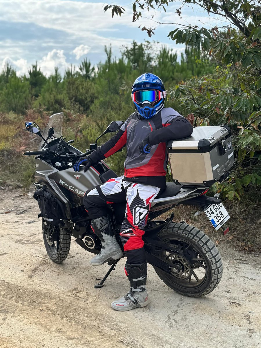 LettySchil4oz's tweet photo. Motomorini X-Cape 650 and X-Cape 700 adventure riding in Türkiye. https://t.co/cDSpkmrcHQ