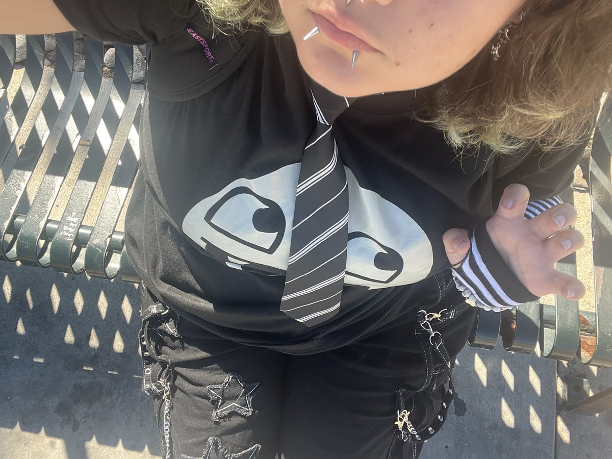 uselesscuntboyy's tweet photo. Fit check pls don't bully meee ): been trying to get better at taking pictures that make me look a little thinner https://t.co/Udyfzgi0Gx