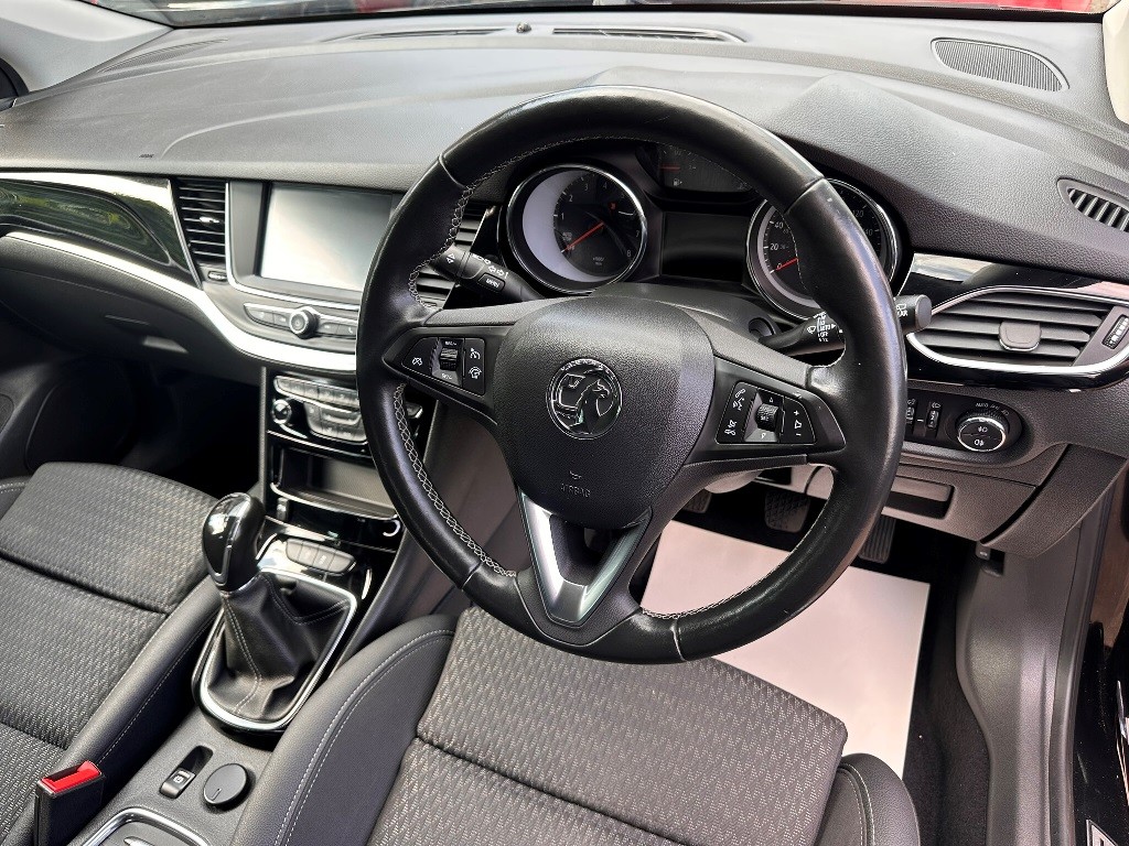 OzellEntinvh's tweet photo. 2019 VAUXHALL ASTRA 1. 4i Turbo Griffin - £7, 995 
1. 4L Petrol, Manual 
59, 255 miles 

Buy with confidence—read our 5-star reviews. Finance and warranty available. Part exchange welcome. We buy cars—what do you have? Contact us: 01424 730750 | https://t.co/rmDJmKRCxP