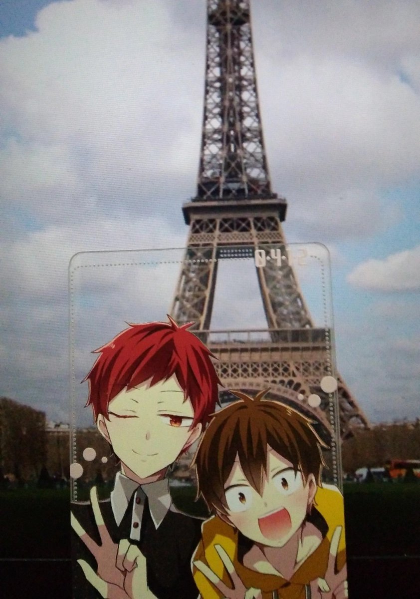 rxngaja's tweet photo. lucu bgt, akashi emang orkay, tp saya yg orang haven't SO

I present to you akafuri in eiffel 🤩 selfie time~~ https://t.co/BTg8z39XHd