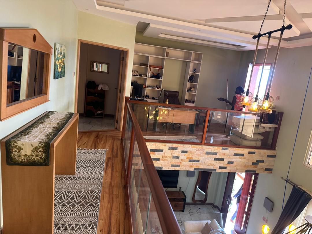 KabsProperties1's tweet photo. *Naguru Hill:*

*Stunning duplex penthouse for sale*

*Floor plan: 3 bedrooms , 4 bathrooms*

*Floor space: 217SQM*

*Price: $270,000*

Let's talk.....
0702551731/0776558869 https://t.co/vKALychO6q