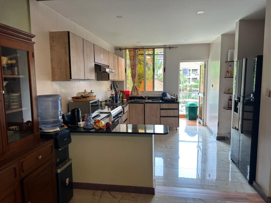 KabsProperties1's tweet photo. *Naguru Hill:*

*Stunning duplex penthouse for sale*

*Floor plan: 3 bedrooms , 4 bathrooms*

*Floor space: 217SQM*

*Price: $270,000*

Let's talk.....
0702551731/0776558869 https://t.co/vKALychO6q