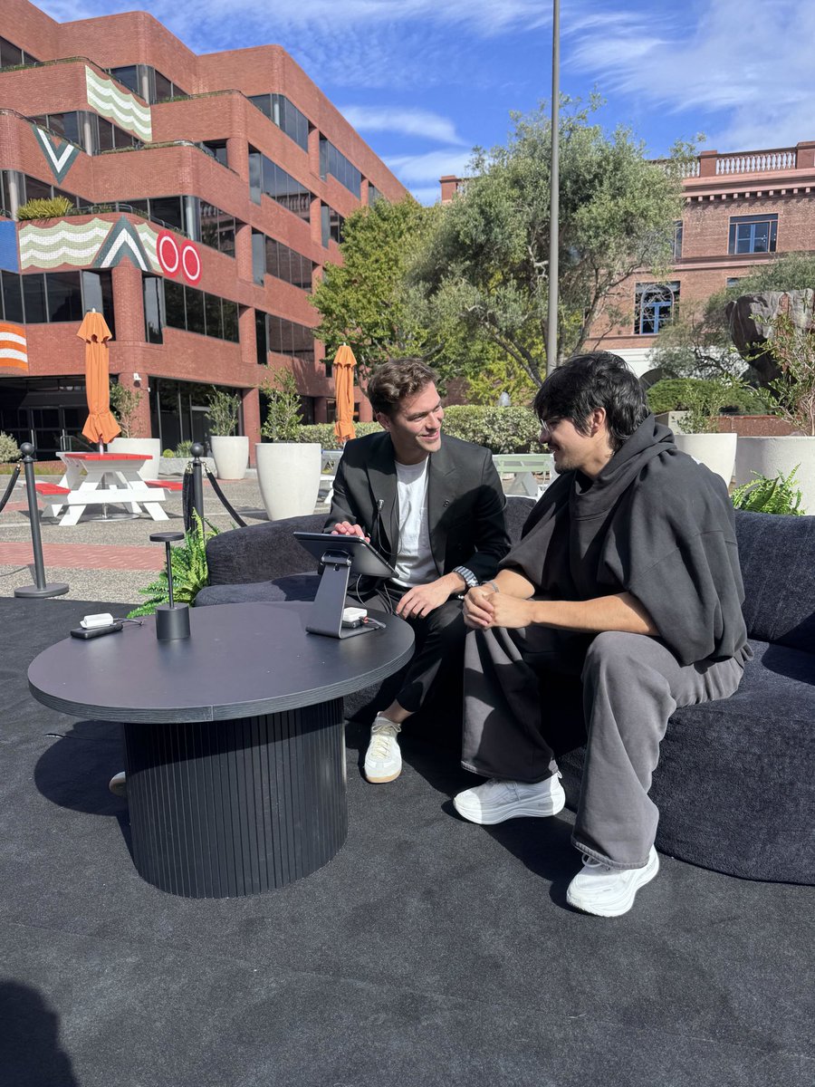 m_franceschetti's tweet photo. We kicked off Pod 6 sales in person at Levi's Plaza in San Francisco today. People were lined up at 6am to try it firsthand and buy it on the spot. 🦾

Come find our team there today and tomorrow. @eightsleep https://t.co/G752ausinn