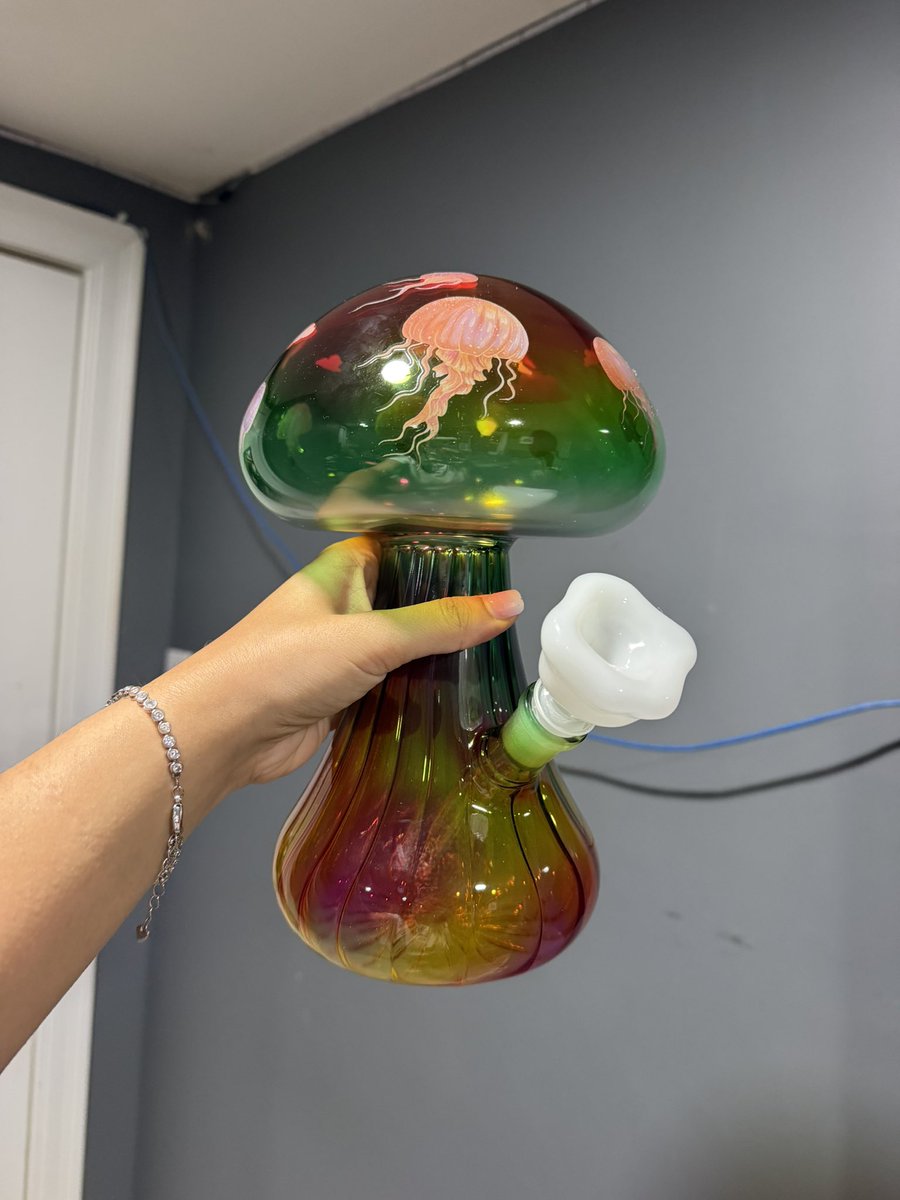 animalcrashing's tweet photo. The bong collection grows 🪼 https://t.co/Y7IMD5FBkU